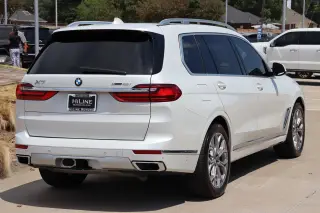 2022 BMW X7
