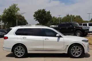 2022 BMW X7