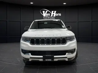 2023 Jeep Wagoneer