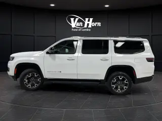 2023 Jeep Wagoneer