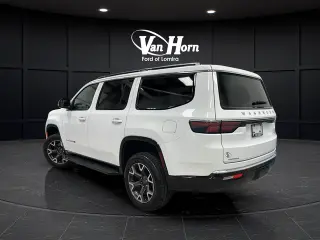 2023 Jeep Wagoneer