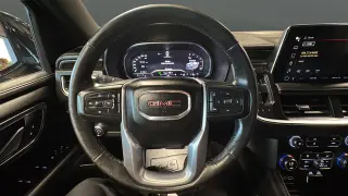 2023 GMC Yukon XL