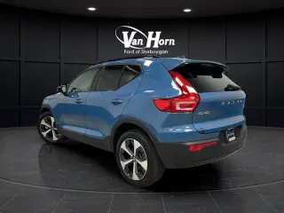 2024 Volvo XC40