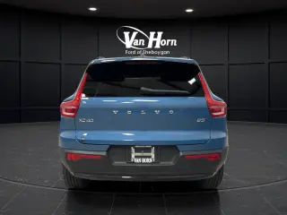 2024 Volvo XC40