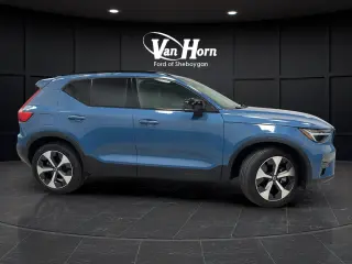 2024 Volvo XC40