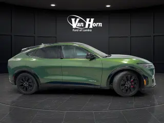 2025 Ford Mustang Mach-E
