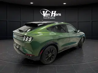 2025 Ford Mustang Mach-E