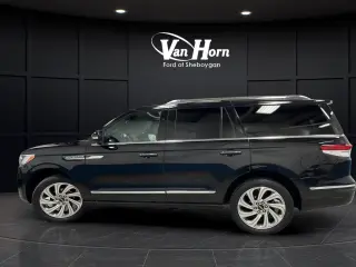 2024 Lincoln Navigator