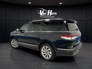 2024 Lincoln Navigator