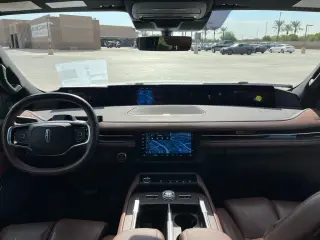 2025 Lincoln Navigator