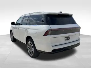 2025 Lincoln Navigator