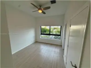 Propiedad en alquiler con 3 dormitorios y 3.5 baños en Fort Lauderdale