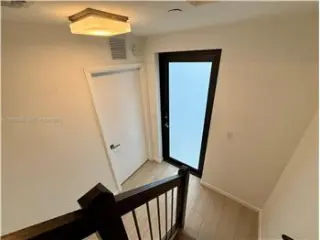 Propiedad en alquiler con 3 dormitorios y 3.5 baños en Fort Lauderdale