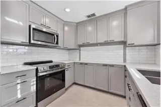 Propiedad en alquiler con 3 dormitorios y 2 baños en Cooper City
