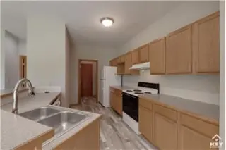 Rental property with 3 bedroom and 2.5 bathroom in Wichita