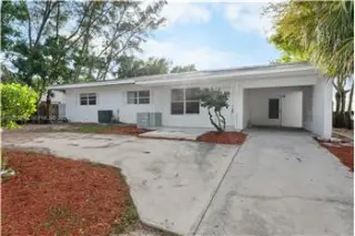 Propiedad en alquiler con 5 dormitorios y 2 baños en Wilton Manors