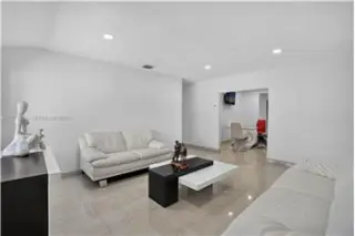 Propiedad en alquiler de 3 dormitorios y 2 baños en Miami
