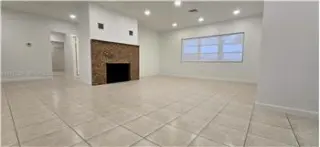 Propiedad en alquiler con 4 dormitorios y 2 baños en Miami