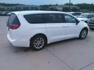 Chrysler Pacifica 2026 Limited 4dr Mini-Van