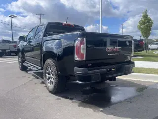 GMC Canyon 2021 4x4 AT4 4dr Crew Cab 5 ft. SB (Cloth)