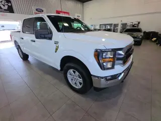 Ford F-150 2023 4x4 XLT 4 puertas SuperCrew 5.5 pies. SB