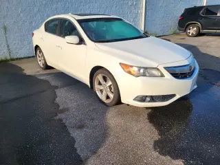 Acura ILX 2013 2.0L 4dr Sedan w/Technology Package
