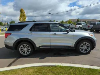 Ford Explorer 2023 AWD XLT SUV de 4 puertas