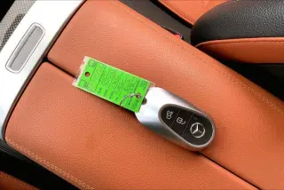Mercedes-Benz Clase C 2023 C 300 Sedán de 4 puertas