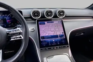 Mercedes-Benz Clase C 2023 C 300 Sedán de 4 puertas