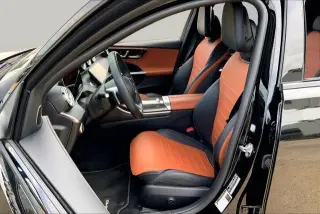 Mercedes-Benz Clase C 2023 C 300 Sedán de 4 puertas
