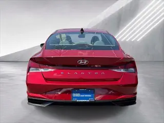 Hyundai ELANTRA 2023 SEL Sedán 4 puertas