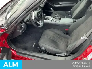 Mazda MX-5 Miata 2025 Club 2dr Convertible