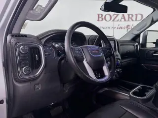 GMC Sierra 2500HD 2020 4x4 SLT Cabina Crew 4 puertas carrocería corta