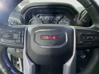 GMC Sierra 2500HD 2020 4x4 SLT Cabina Crew 4 puertas carrocería corta