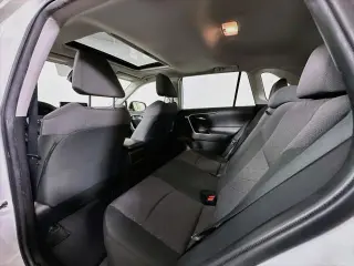 Toyota RAV4 2021 XLE 4 SUV