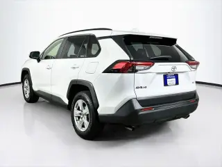 Toyota RAV4 2021 XLE 4 SUV