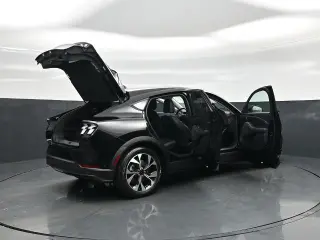 Ford Mustang Mach-E 2024 Select 4dr SUV