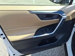 Toyota RAV4 2019 AWD LE SUV de 4 puertas