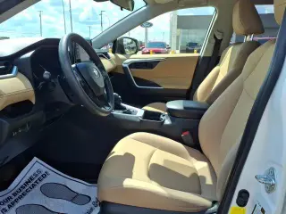 Toyota RAV4 2019 AWD LE SUV de 4 puertas
