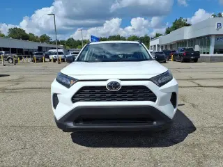 Toyota RAV4 2019 AWD LE SUV de 4 puertas