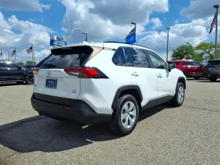 Toyota RAV4 2019 AWD LE SUV de 4 puertas