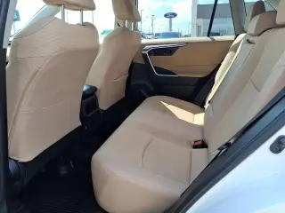 Toyota RAV4 2019 AWD LE SUV de 4 puertas