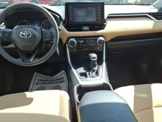 Toyota RAV4 2019 AWD LE SUV de 4 puertas