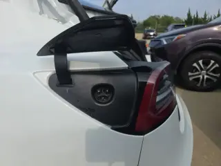 Tesla Model 3 2023 AWD Performance 4dr Sedán