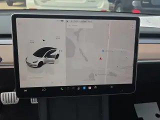 Tesla Model 3 2023 AWD Performance 4dr Sedán