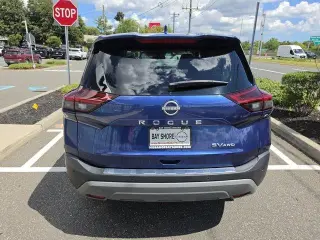 Nissan Rogue 2023 AWD SV 4 puertas crossover