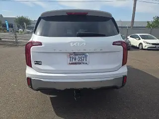 Kia Telluride 2024 LX SUV de 4 puertas