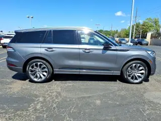 Lincoln Aviator 2023 AWD Grand Touring SUV de 4 puertas