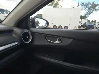 Kia Forte LXS Sedán de 4 puertas 2020