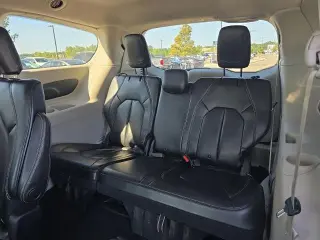 Chrysler Voyager 2020 LXi 4 puertas Mini-Van